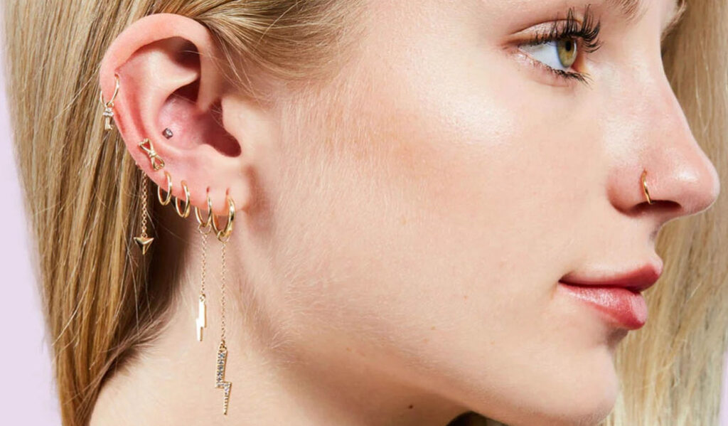 How To Put In Ear Plugs With These 5 Style Hacks