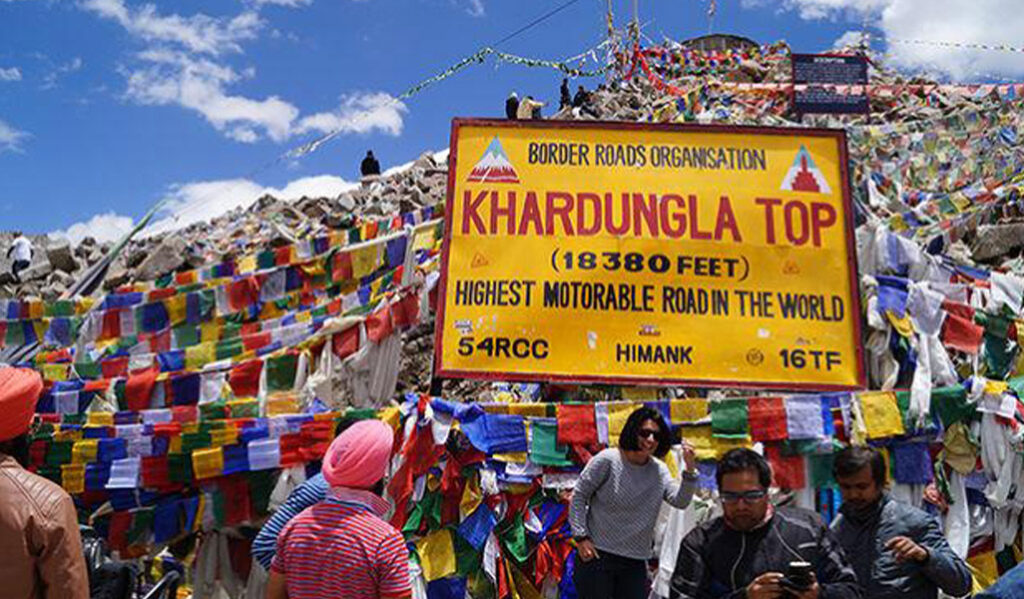  Khardung-la Pass Ladakh