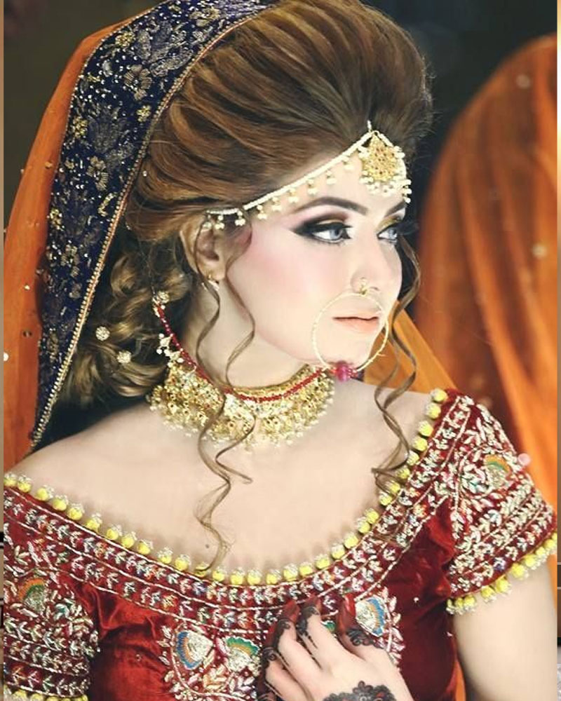 Kashees  Artist  KASHEES DROP DEAD GORGEOUS BRIDAL MAKEOVER AND  HAIRSTYLING  TIME TO GET INSPIRED LADIES WITH KASHEES VERY  UNBEATABLE GLAMFORMATION BY KASHIF ASLAM 3     