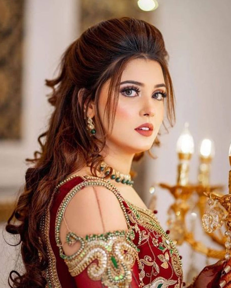 New Wedding Hairstyles for Pakistani Bridal 4