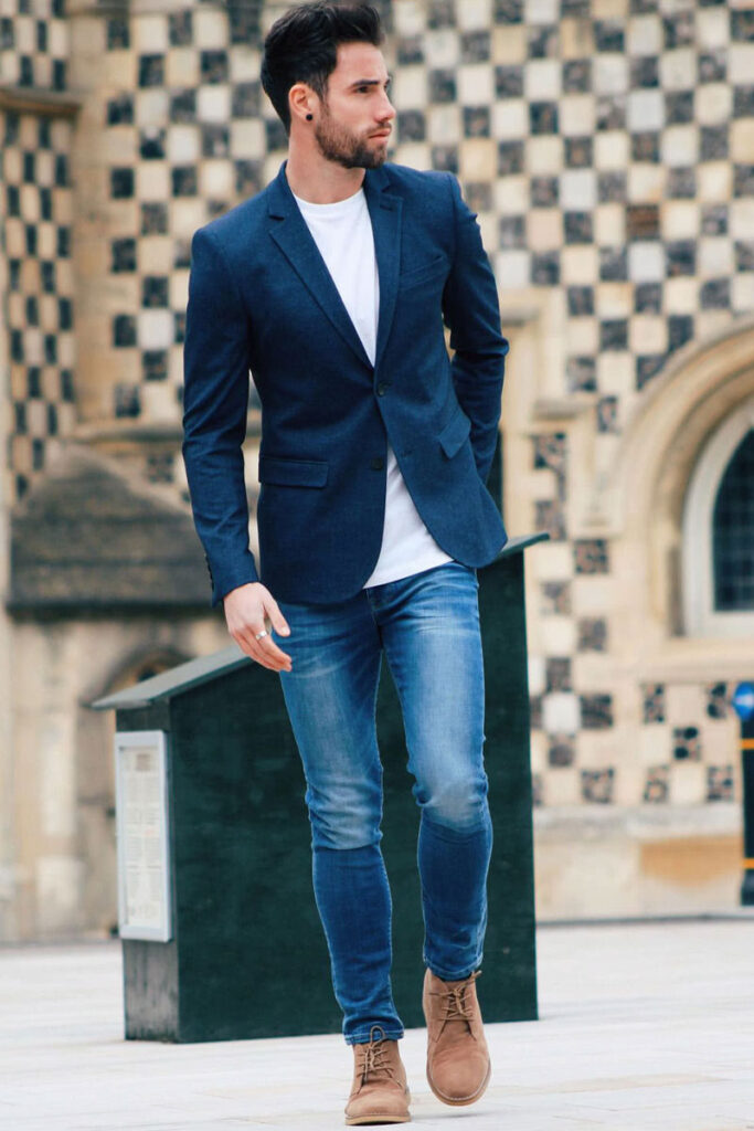 Smart Casual Dress Code Guide For Men 2023